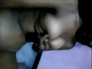 Watch this hot babe get herself withdraw with tugging and repartee